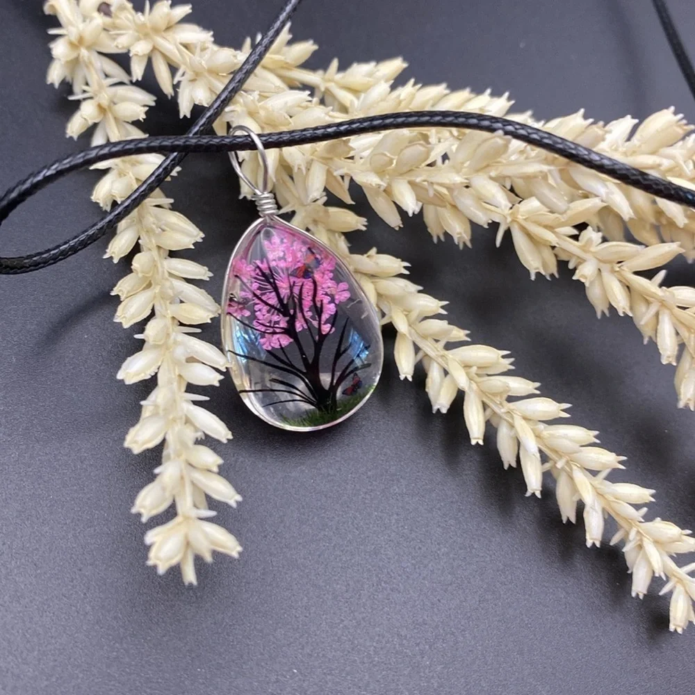 Dried Flower Pendant Necklace